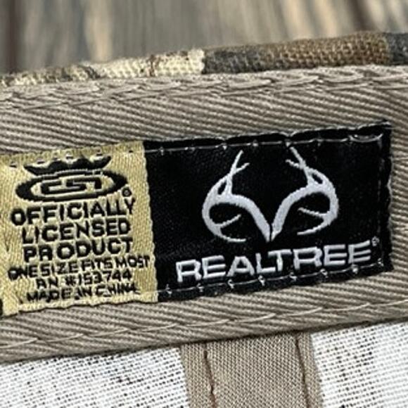 Realtree Edge Great Smoky Mountains Camo Sasquatch Bigfoot Hat Cap Hunting - Picture 6 of 6
